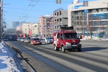В Челябинске состоялся торжественный автопробег в честь 106-той годовщины Красной Армии и Военно-Морского Флота
