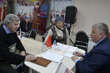Депутаты-коммунисты Воронежской областной Думы отчитываются перед избирателями