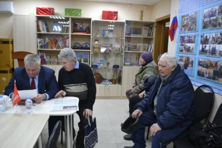 Депутаты-коммунисты Воронежской областной Думы отчитываются перед избирателями