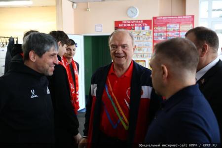 «КПРФ! Спорт! Победа!». Н.М. Харитонов и Г.А. Зюганов посетили тренировку и матч с участием команды КПРФ по мини-футболу