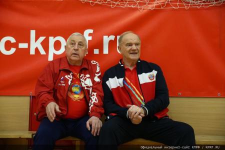 «КПРФ! Спорт! Победа!». Н.М. Харитонов и Г.А. Зюганов посетили тренировку и матч с участием команды КПРФ по мини-футболу