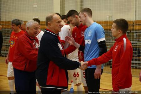 «КПРФ! Спорт! Победа!». Н.М. Харитонов и Г.А. Зюганов посетили тренировку и матч с участием команды КПРФ по мини-футболу