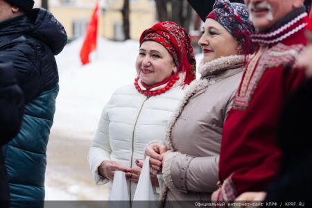 12 февраля кандидат в Президенты от КПРФ Николай Харитонов работает в Калуге