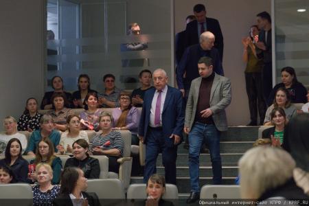 Репортаж о встрече Н.М. Харитонова с жителями города Красноярска