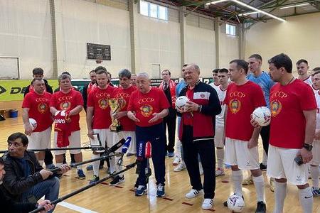«КПРФ! Спорт! Победа!». Н.М. Харитонов и Г.А. Зюганов посетили тренировку и матч с участием команды КПРФ по мини-футболу