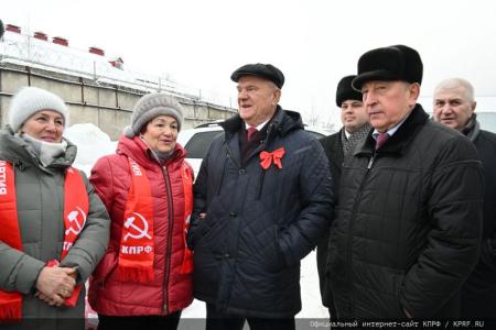КПРФ отправила на Донбасс 121-й гуманитарный конвой