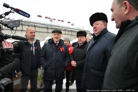 КПРФ отправила на Донбасс 121-й гуманитарный конвой