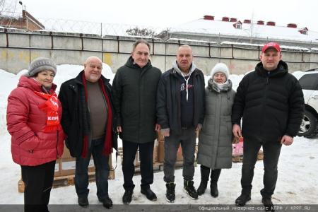 КПРФ отправила на Донбасс 121-й гуманитарный конвой