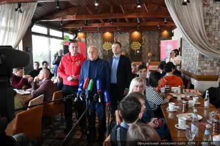 Н.М. Харитонов на встрече в Москве: Всё для развития массового спорта!