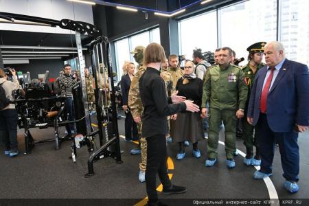 Г.А. Зюганов и Н.М. Харитонов встретились с участниками СВО в совхозе имени Ленина