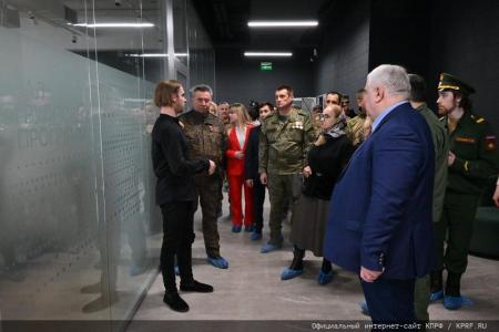 Г.А. Зюганов и Н.М. Харитонов встретились с участниками СВО в совхозе имени Ленина