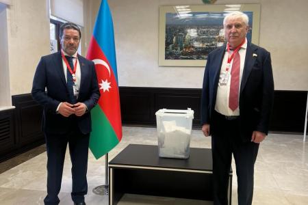 Александр Ющенко выступил международным наблюдателем на внеочередных президентских выборах в Азербайджане
