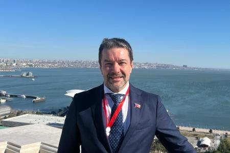 Александр Ющенко выступил международным наблюдателем на внеочередных президентских выборах в Азербайджане