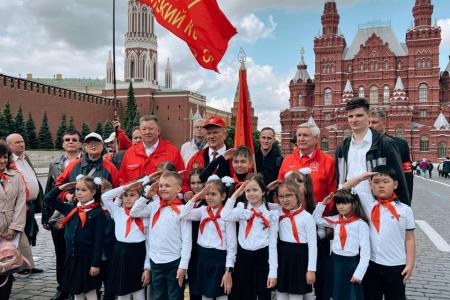 Александр Ющенко в разговоре с «Газетой.RU» о развитии пионерского движения в России