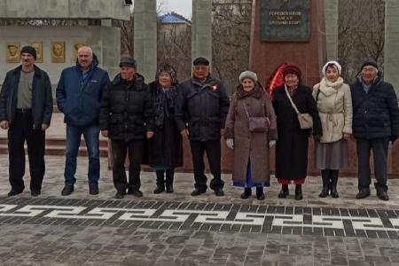 Коммунисты Калмыкии отметили День защитника Отечества