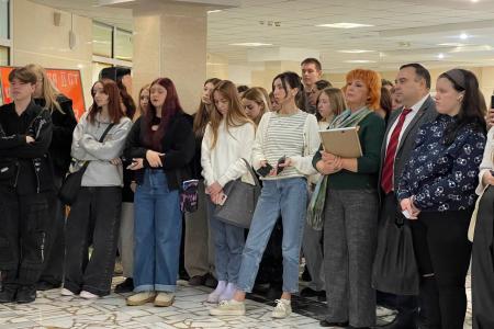 Коммунисты Республики Крым посетили выставку, посвящённую СВО
