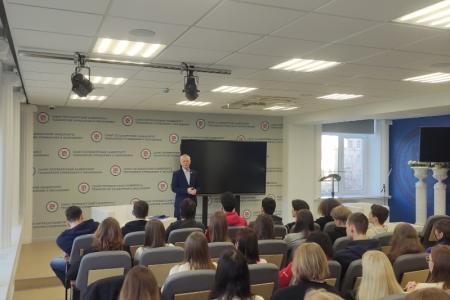 Сергей Пантелеев встретился со студентами и преподавателями Санкт-Петербургского университета технологий управления и экономики