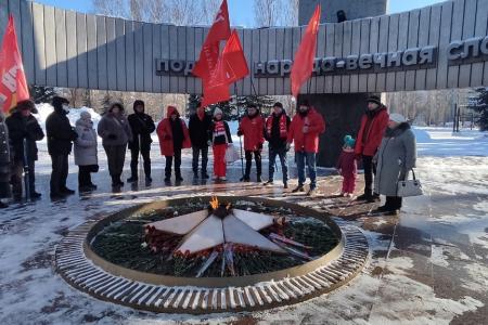 Коммунисты Самарской области отметили 106-ю годовщину создания Красной Армии