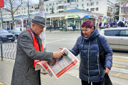 Севастопольские коммунисты ведут активную работу в поддержку Николая Харитонова