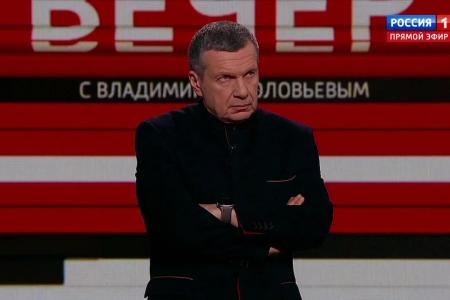 Юрий Афонин, обсуждая в эфире «России-1» послание президента, напомнил слова Сталина: или мы за 10 лет преодолеем отставание от развитых стран, или нас сомнут