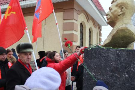 В Пензе прошёл памятный митинг в честь И.В. Сталина