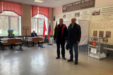 По поручению руководителя фракции КПРФ в Мособлдуме Александра Наумова проверен ход голосования на избирательных участках в городских округах Химки и Дмитровский