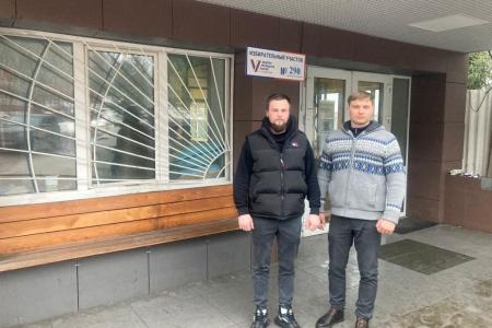 По поручению руководителя фракции КПРФ в Мособлдуме Александра Наумова проверены избирательные участки в Лобне и Яхроме