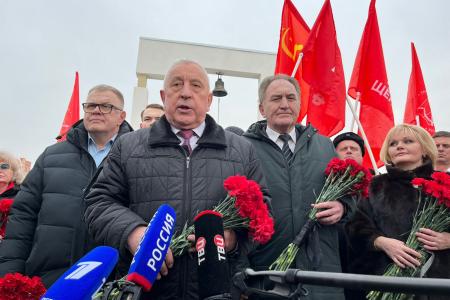 Начался визит кандидата в Президенты РФ от КПРФ Николая Харитонова в подмосковное Щёлково
