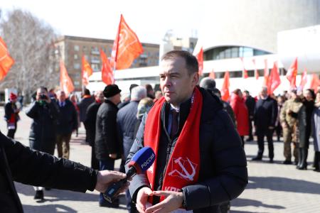 Кандидат в Президенты РФ Н.М. Харитонов вместе с делегацией КПРФ посетил в рамках рабочего визита в Сталинград музей-заповедник «Сталинградская битва»