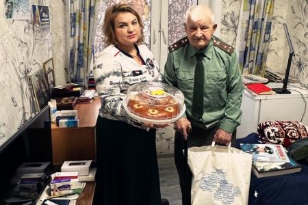 Подмосковные коммунисты: Труд на благо Родины и народа!