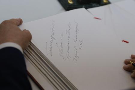 Кандидат в Президенты РФ Н.М. Харитонов вместе с делегацией КПРФ посетил в рамках рабочего визита в Сталинград музей-заповедник «Сталинградская битва»