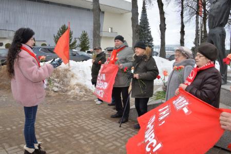 Калуга отметила 90-летие со дня рождения Юрия Гагарина