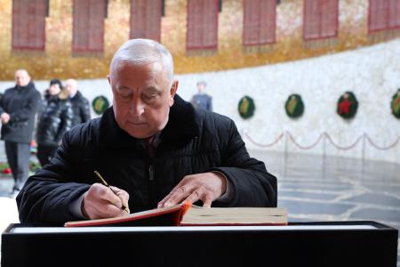 Николай Харитонов завершил рабочую поездку в Волгоград