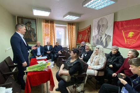 Ульяновские коммунисты в преддверии самого весеннего и теплого праздника — 8 марта, традиционно поздравляют всех женщин!