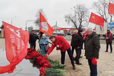 Псковский обком КПРФ принимает активное участие в патриотических мероприятиях