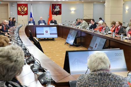 Социальная защита детей войны – первоочередная обязанность государства. Круглый стол в Мосгордуме