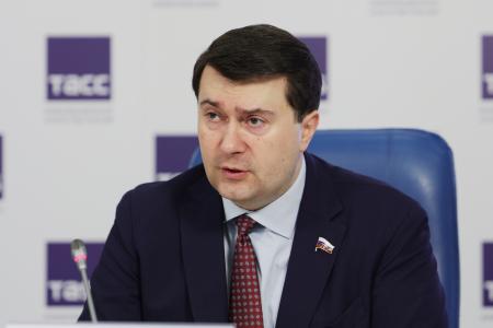 Олег Лебедев вместе с руководителем Рослесхоза Иваном Советниковым на пресс-конференции в ТАСС рассказали  о цифровизации лесного хозяйства России