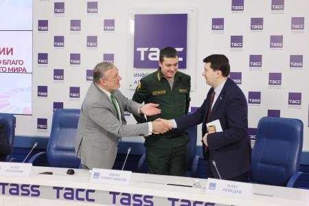 Олег Лебедев вместе с руководителем Рослесхоза Иваном Советниковым на пресс-конференции в ТАСС рассказали  о цифровизации лесного хозяйства России