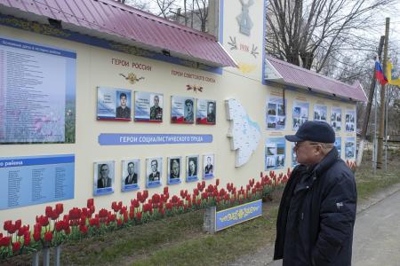 Заместитель Председателя Народного Хурала Калмыкии Николай Нуров побывал в Яшалтинском и Приютненском районах
