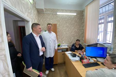 Ульяновские коммунисты в преддверии самого весеннего и теплого праздника — 8 марта, традиционно поздравляют всех женщин!