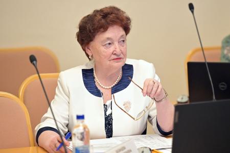 Тюменская область. Депутат-коммунист Тамара Казанцева выступила в региональной думе на тему выборов