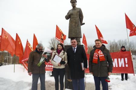 Коммунисты Нижегородской области почтили память Генералиссимуса Победы Иосифа Сталина