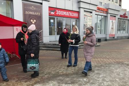 Липецк. И цветы, и газеты