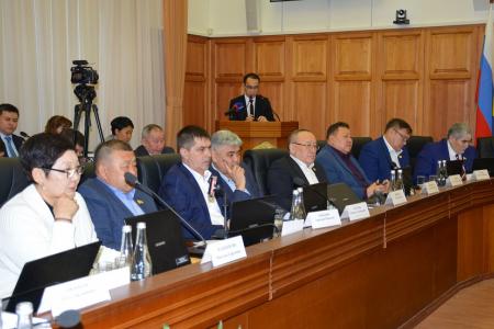 Члены фракции КРО КПРФ в Народном Хурале Калмыкии приняли активное участие в пятой сессии парламента республики