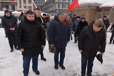 71 год без вождя: в Новосибирске почтили память Иосифа Сталина