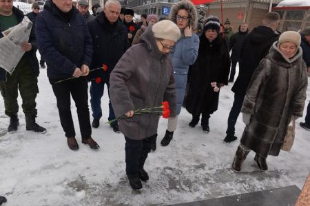 71 год без вождя: в Новосибирске почтили память Иосифа Сталина