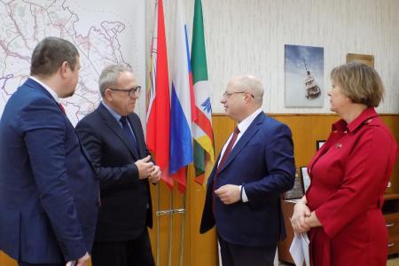 Сергей Гаврилов предложил увековечить подвиг советских врачей,  посетив Семилукский район
