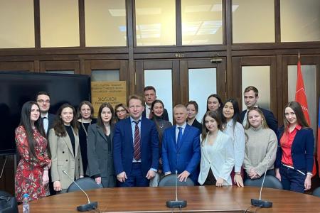 Сергей Пантелеев принял в Государственной Думе делегацию студентов и преподавателей факультета международных отношений Санкт-Петербургского университета