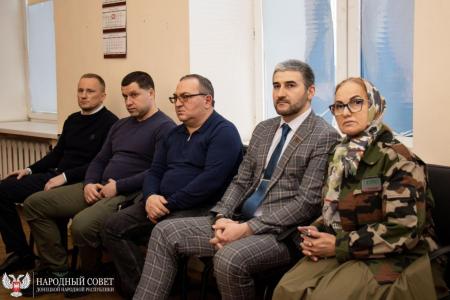Делегация во главе с К.К. Тайсаевым работает в Донецкой Народной Республике