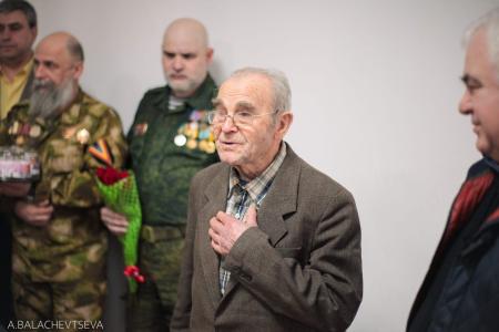 Делегация КПРФ во главе с К.К. Тайсаевым работает в Луганской Народной Республике